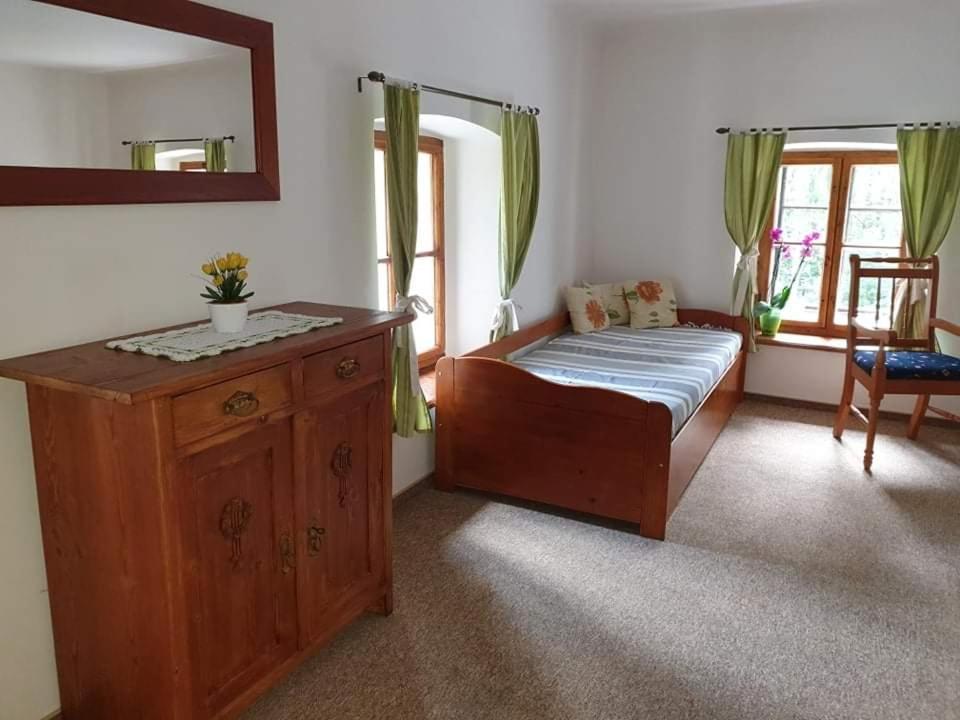 Usedlost Pod Lipou Holiday home